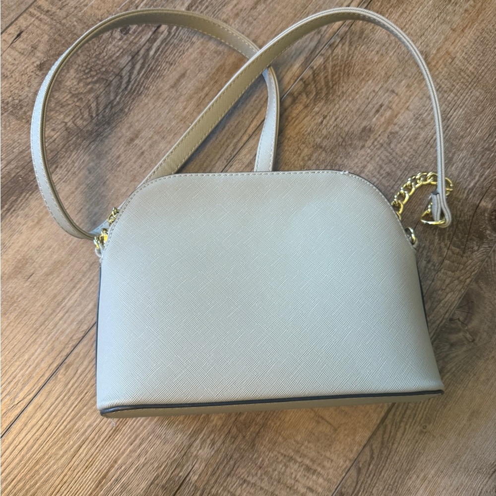 Steve Madden Light Cream Crossbody with Gold Chain Strap - Picture 4 of 4